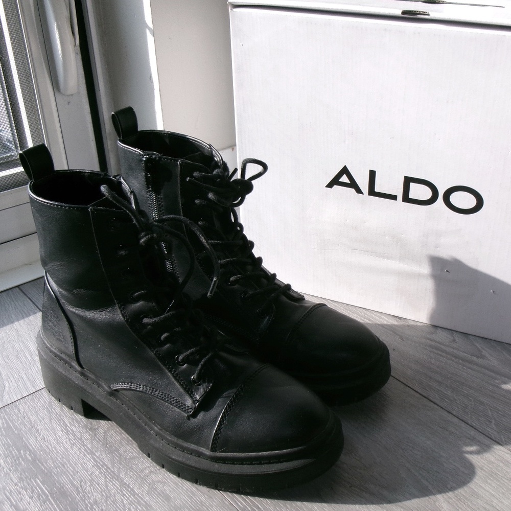 ALDO Goer Combat Ankle Boots – US 9 (Black)